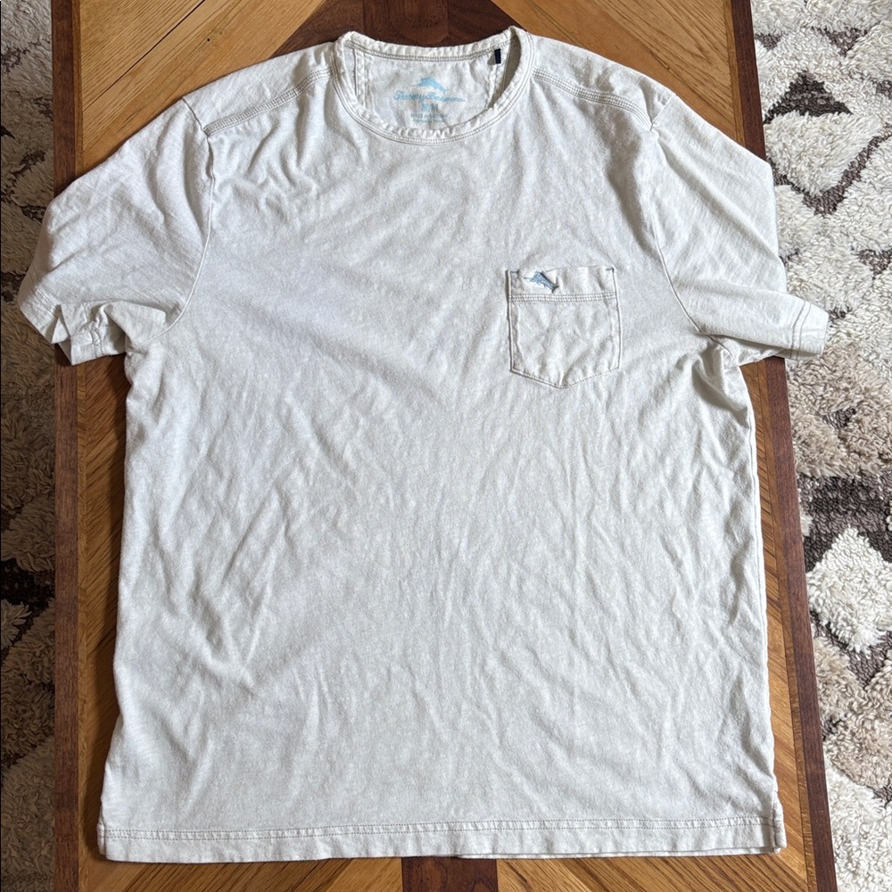 Tommy Bahama Men’s White Short Sleeve Tee - Medium